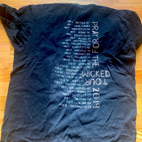 PANIC AT THE DISCO! Pray For The Wicked Tour Shirt - Picture 2 of 2